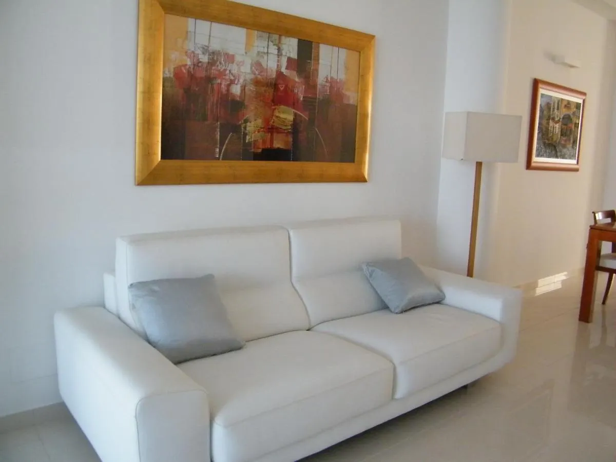 Villa Floyd Charming Rooms B&B Pachino