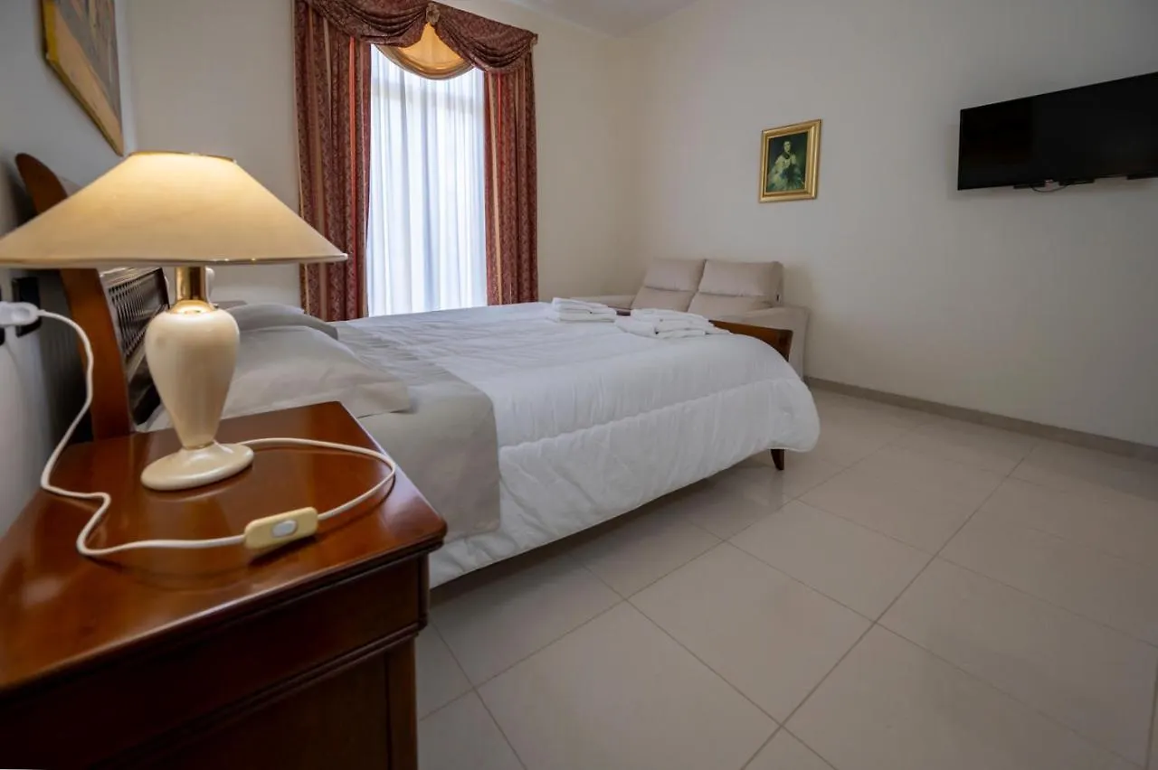 Villa Floyd Charming Rooms B&B Pachino Bed & Breakfast